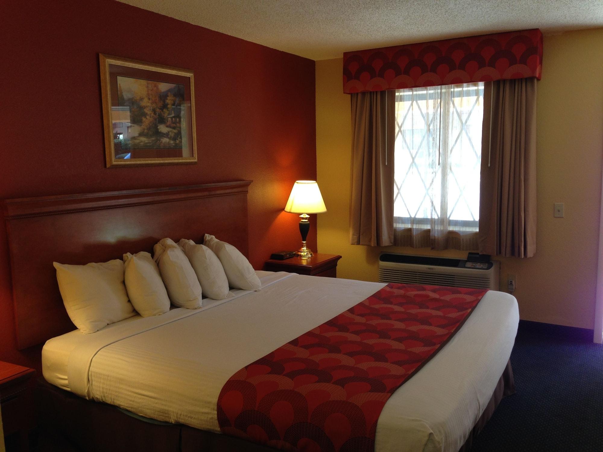Super 8 By Wyndham Downtown Gatlinburg At Convention Center Hotell Eksteriør bilde