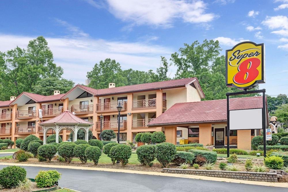 Super 8 By Wyndham Downtown Gatlinburg At Convention Center Hotell Eksteriør bilde