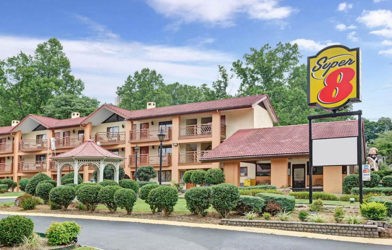 Super 8 By Wyndham Downtown Gatlinburg At Convention Center Hotell Eksteriør bilde